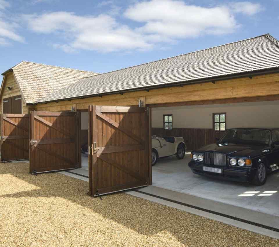Bespoke timber framed garage 